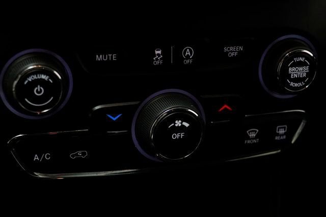 2019 JEEP CHEROKEE - Image 11