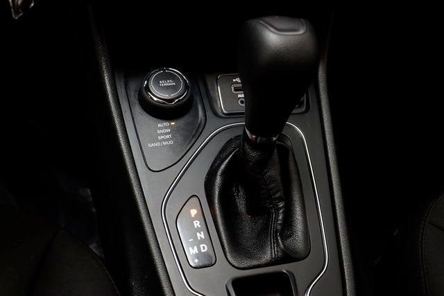 2019 JEEP CHEROKEE - Image 12