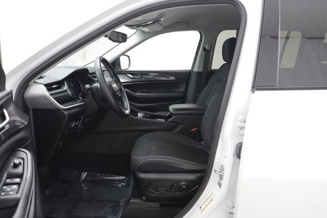 2021 Jeep Grand Cherokee L Laredo 4x4