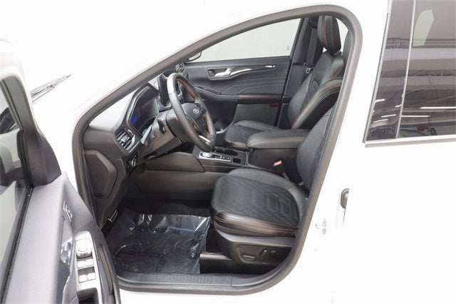 2023 Ford Escape ST-Line Elite