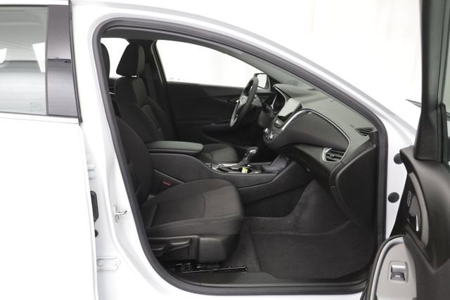 2024 Chevrolet Malibu Base