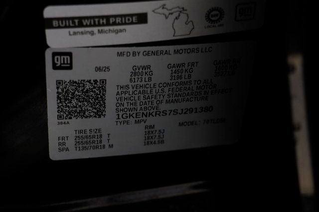 2025 GMC Acadia Elevation