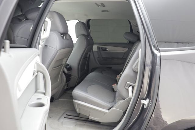 2017 Chevrolet Traverse LS