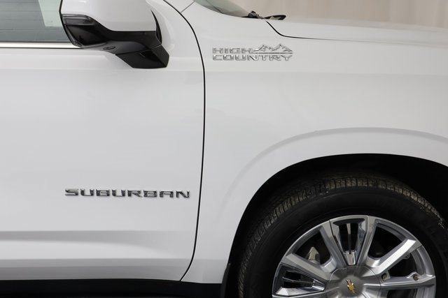 2021 Chevrolet Suburban High Country