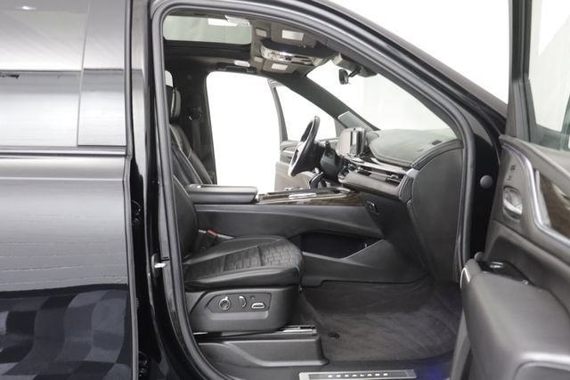 2023 Cadillac Escalade ESV 4WD Sport Platinum