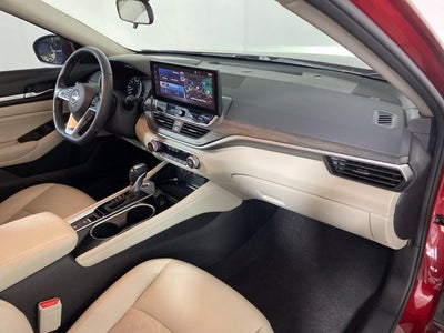 2023 Nissan Altima SL FWD