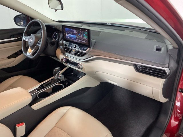 2023 Nissan Altima SL FWD