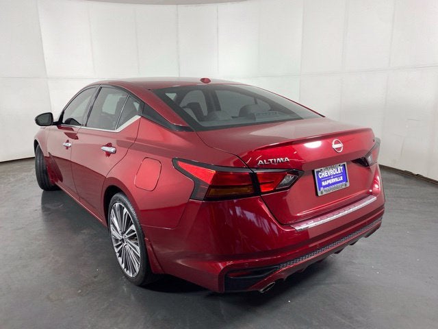 2023 Nissan Altima SL FWD