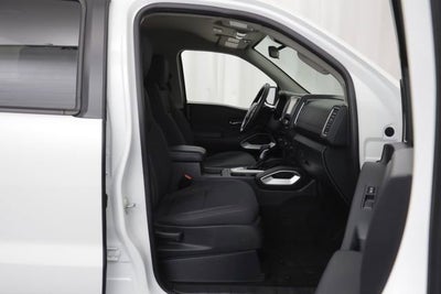 2022 Nissan Frontier Crew Cab SV 4x2