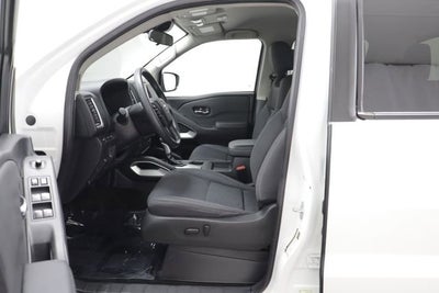 2022 Nissan Frontier Crew Cab SV 4x2