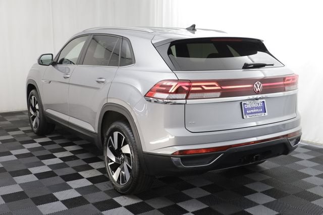 2025 Volkswagen Atlas Cross Sport 2.0T SE w/Technology