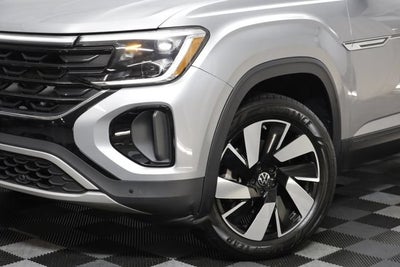 2025 Volkswagen Atlas Cross Sport 2.0T SE w/Technology
