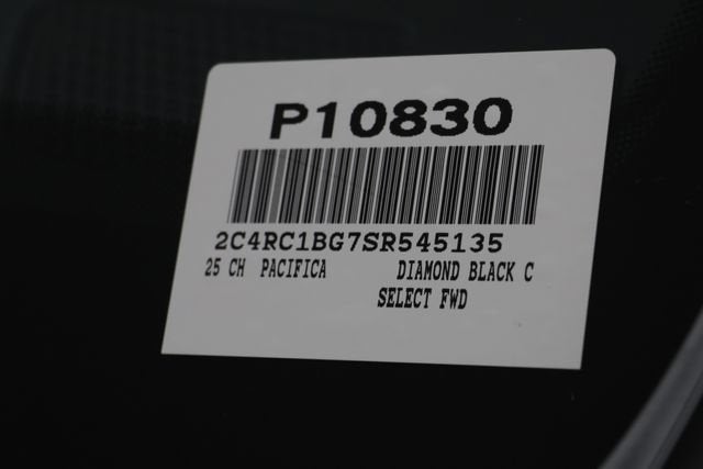 2025 Chrysler Pacifica Select