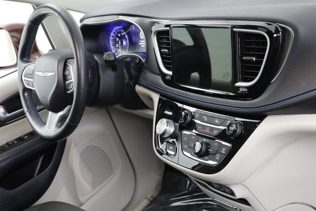 2021 Chrysler Pacifica Touring