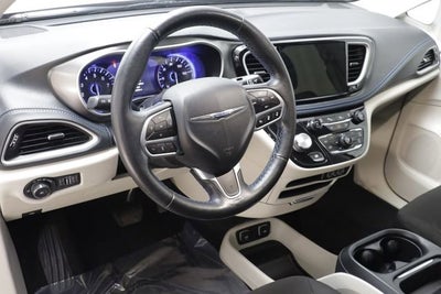 2021 Chrysler Pacifica Touring