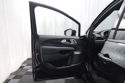 2023 Chrysler Pacifica Limited AWD