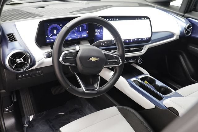 2025 Chevrolet Equinox EV 1LT - Photo 6