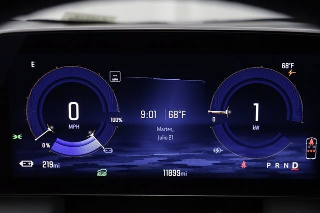 2025 Chevrolet Equinox EV LT