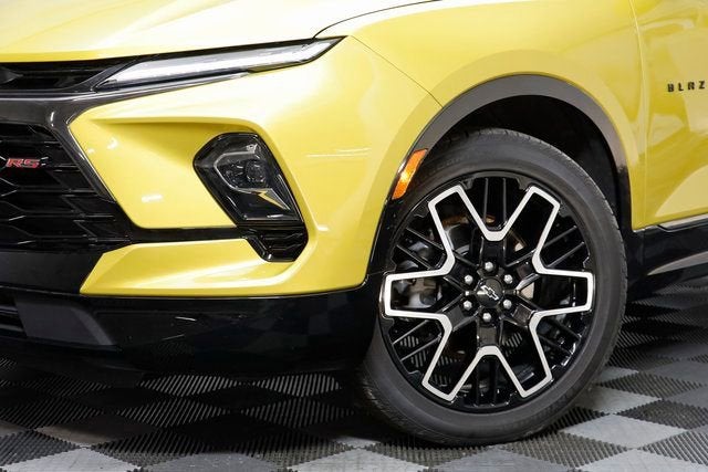 2024 CHEVROLET BLAZER - Image 3