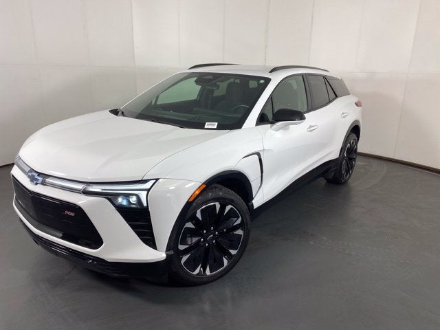 Used 2024 Chevrolet Blazer EV RS with VIN 3GNKDCRJ6RS248213 for sale in Naperville, IL