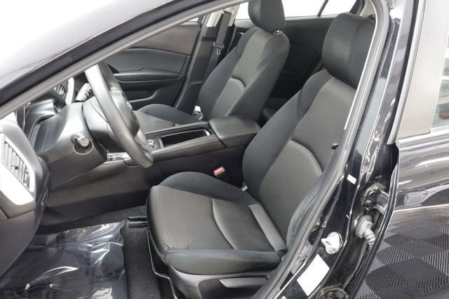 2017 Mazda Mazda3 Hatchback Base