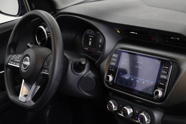 2023 Nissan Kicks SV Xtronic CVT