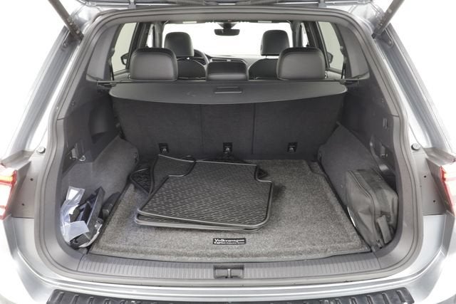 2023 Volkswagen Tiguan 2.0T SEL R-Line