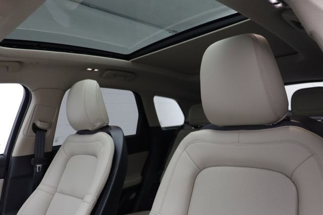 2025 Lincoln Corsair Base