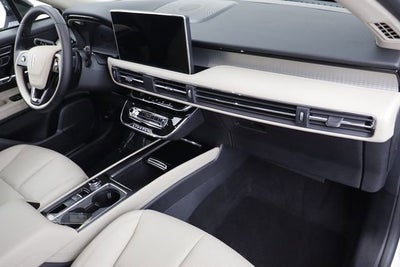 2025 Lincoln Corsair Base