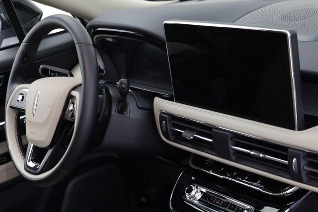 2025 Lincoln Corsair Base