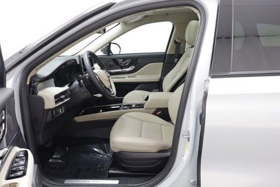 2025 Lincoln Corsair Base