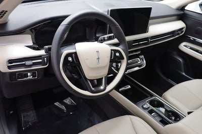 2025 Lincoln Corsair Base