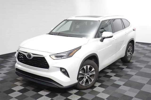 2025 Toyota Highlander XLE