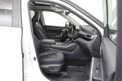 2025 Toyota Highlander XLE