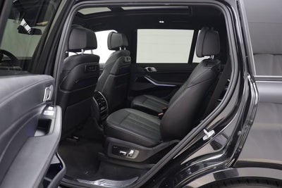 2020 BMW X7 M50i