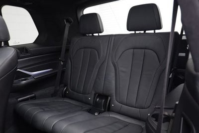 2020 BMW X7 M50i