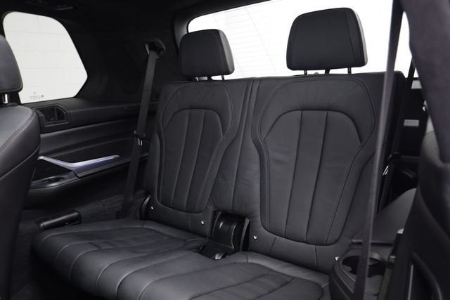 2020 BMW X7 M50i
