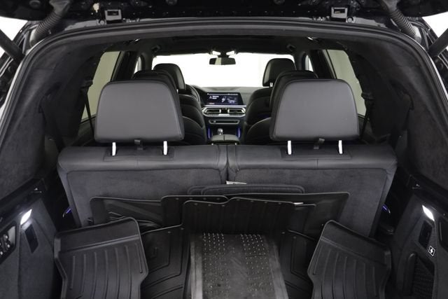 2020 BMW X7 M50i