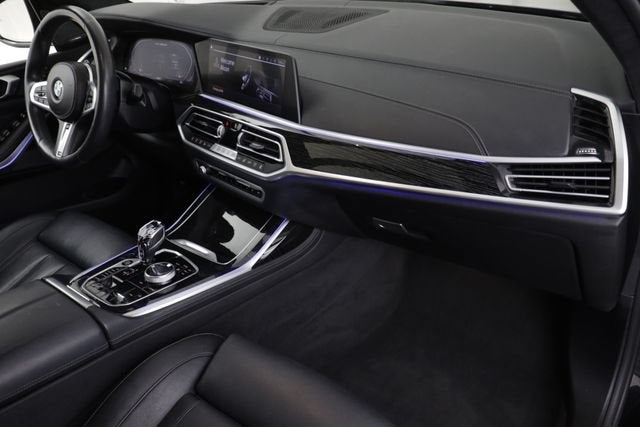 2020 BMW X7 M50i