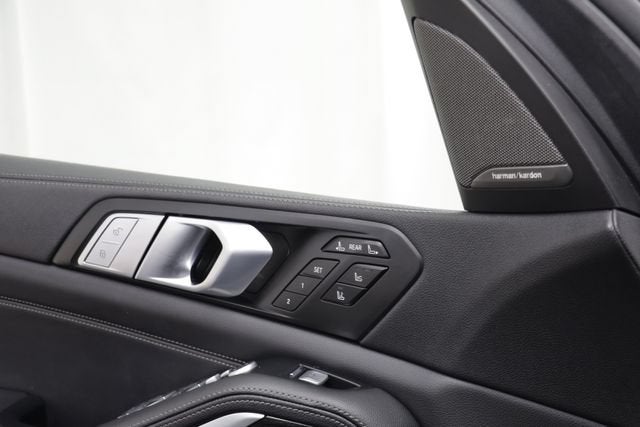 2020 BMW X7 M50i