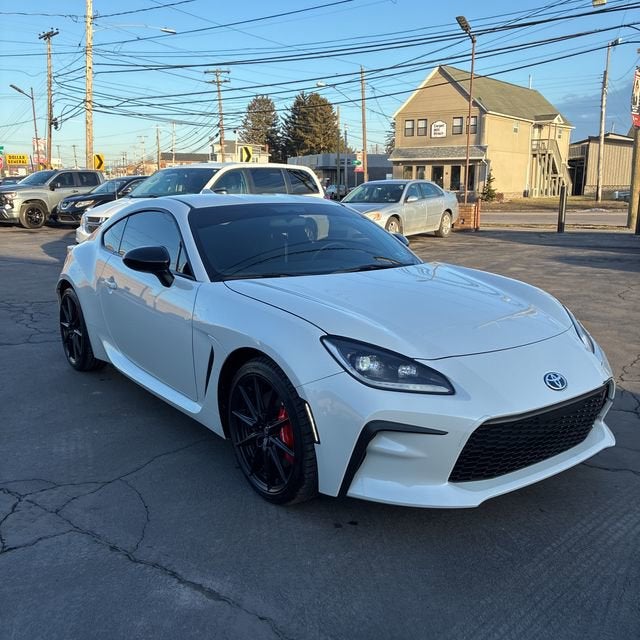 2025 Toyota GR86 Premium