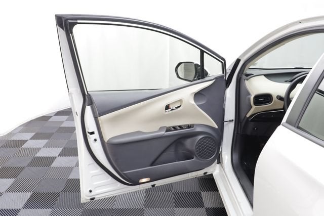 2016 Toyota Prius Two Eco