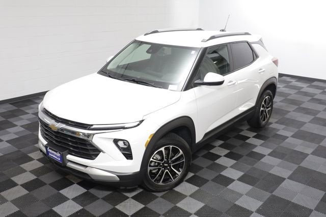2024 Chevrolet TrailBlazer LT - Photo 2