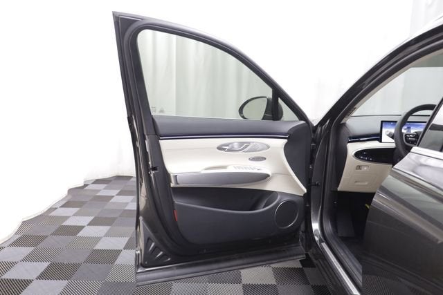 2026 Genesis GV70 2.5T Select