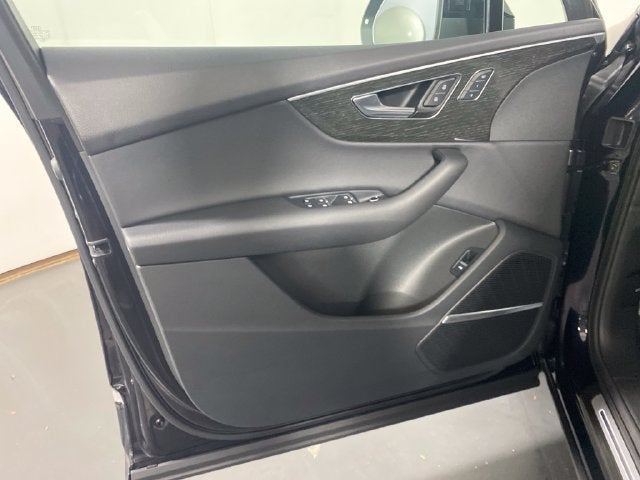 2021 Audi Q7 Premium Plus 45 TFSI quattro Tiptronic